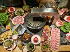 -炭小牛果木烤肉