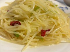 -雪湖煜辰鱼头老店(雪野湖店)