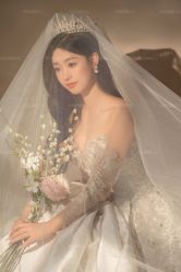 -雪中彩影婚纱摄影·微光艺术中心