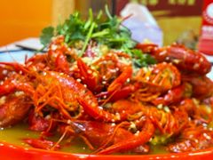 -海盗船. 龙虾烧烤. 酒馆