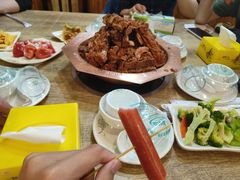 -黄记百味自助骨头王(红旗大街店)