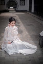 -汉仪华裳汉服馆(打浦桥店)