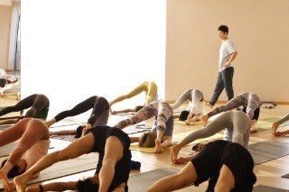 -酉嘉瑜伽YO+YOGA