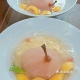 谁家甜汤里放了一整颗雪梨呀[憨笑]