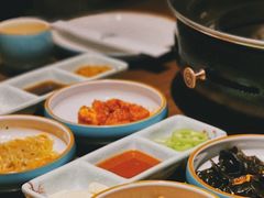 -明洞阿姨·韩式酱蟹烤肉·创意料理(三元桥店)