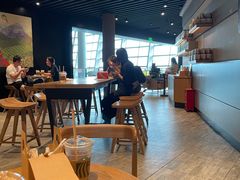 大堂-星巴克(昆明机场III店)
