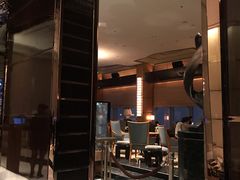 -FLAIR顶层餐厅酒吧(浦东丽思卡尔顿酒店)