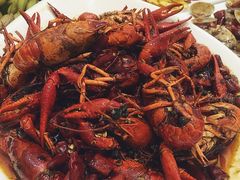 -扒虾小妹儿麻辣海鲜(宏图街店)