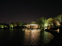 -上海东郊宾馆-地下停车库
