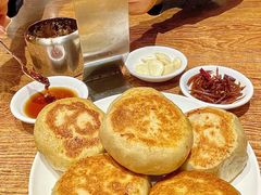 -清真吴记门钉肉饼·喜多利