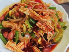 -陈熹公民族美食文化餐厅(中华广场店)