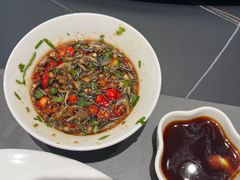 -鼎泰亨·海鲜牛肉餐厅(滨江店)