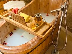 -荣和水汇洗浴足疗按摩休闲会所