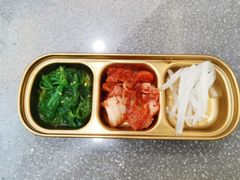 -豚妈妈汤饭·部队锅(南京东路店)