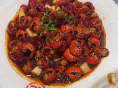 -肥肥虾庄·金牌油焖大虾(东湖欢乐谷店)