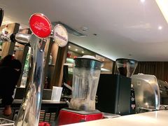 -广州中心皇冠假日酒店·汇点大堂吧
