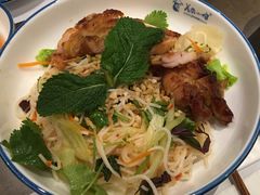 -美奈小馆·越南料理(中航城君尚购物中心店)