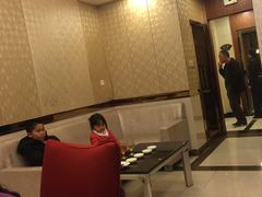 -东豪园林海鲜酒家(南港路辅路店)