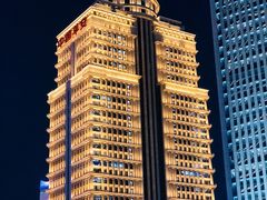 -陆家嘴空中步行连廊