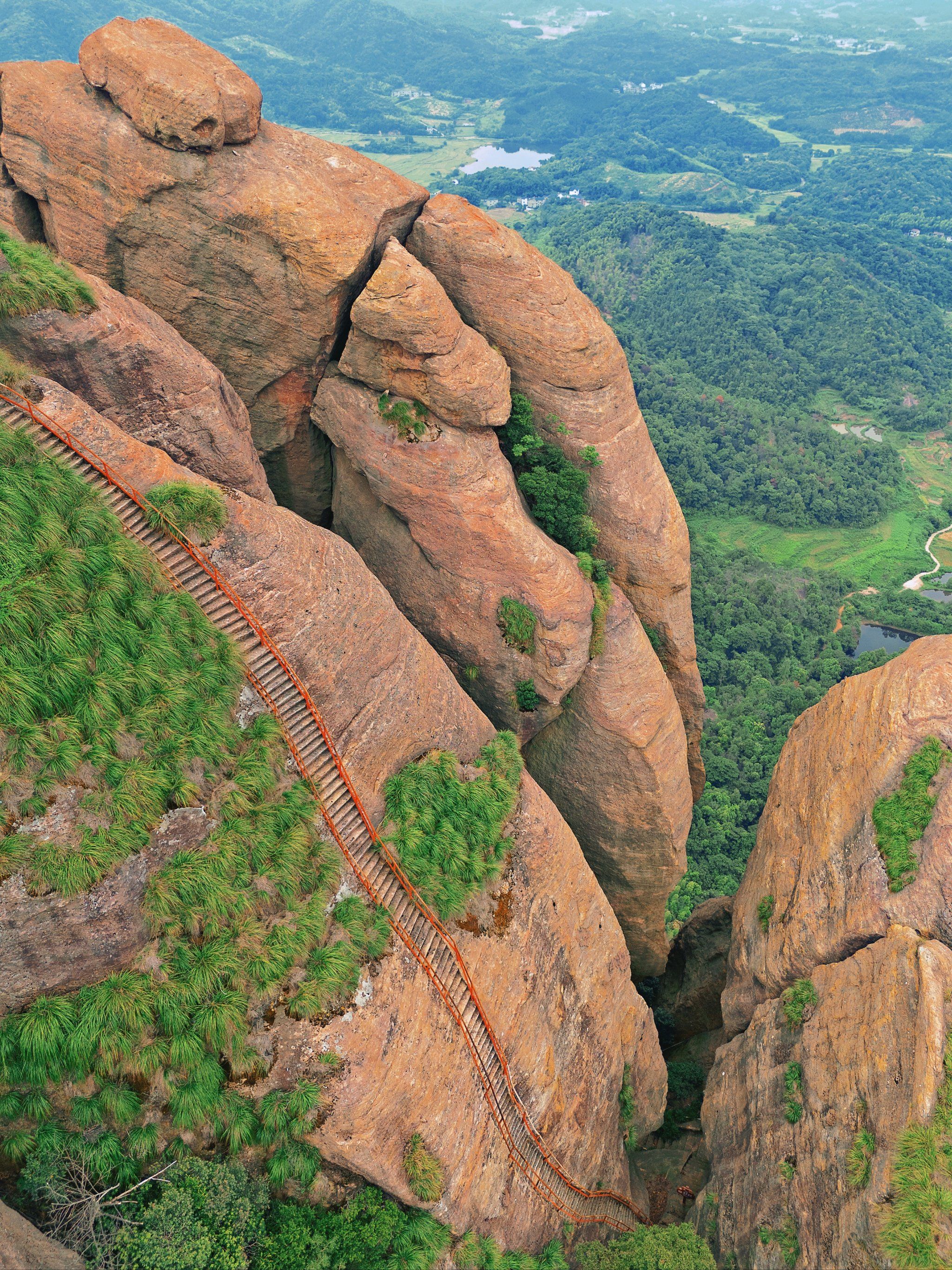 江西最高 的山峰有 多高相关图片5