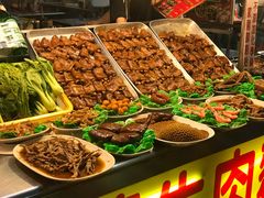 -六合夜市