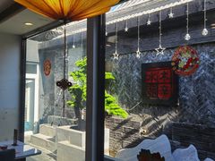 -毛辣果·贵州红酸汤牛肉火锅(西单店)