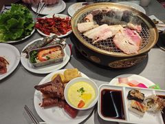 -山焱·炭火自助烤肉(周浦万达店)