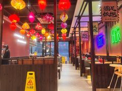 -滴水·湘逢(南汇大学城生活广场店)