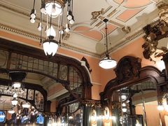 -Majestic Café