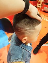 -Mini Me儿童美发王国(友好时尚购物城店)