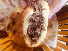 精品火烧-闫家驴肉老店(华电一校店)