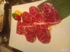 牛小排类似牛肋吧-金柚子韩国烤肉(威宁路店)