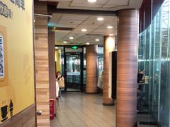 -麦当劳(虹梅路地铁站店)