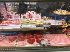 -巴黎贝甜(大宁国际商业广场店)