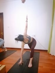-Yvon yoga 瑜伽·精准体态管理中心