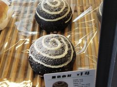 黑色幽默-萃茶师(琅西店)