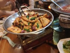 -临江餐馆二楼美食部落