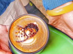 -潮一不贰·法式甜品·生日蛋糕·西式简餐(外滩店)