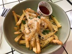 雪花芝士黑松露炸薯条-MIKAKU(万达广场上海宝山店)