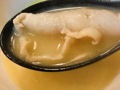 -鲜入围煮花胶鸡海鲜火锅