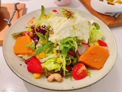 -ins森林童话餐厅coffee&bistro