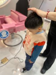 -Oh my head儿童理发(绿地·新田360店)