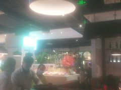 -亚马逊环球美食百汇(新城吾悦广场店)