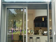 门面-EVERNAKED裸蛋糕(SOHO天山店)