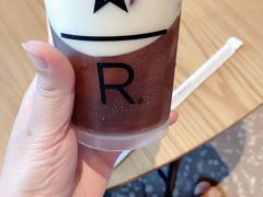 -星巴克臻选(上海合生汇1F店)