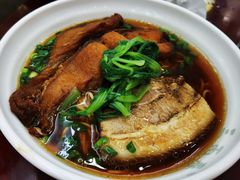焖肉熏鱼面-三两春(浦三路店)
