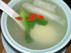 竹荪鸽蛋汤-竹里馆·淮扬菜·功夫茶(老门东店)