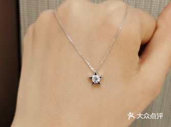 选店理由：周大福已经是个编年老字了 所以这些售后啊