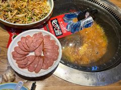 -山河屯铁锅炖·非遗东北菜(南山店)