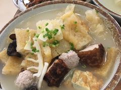 -侬佳蒸菜馆(听潮店)